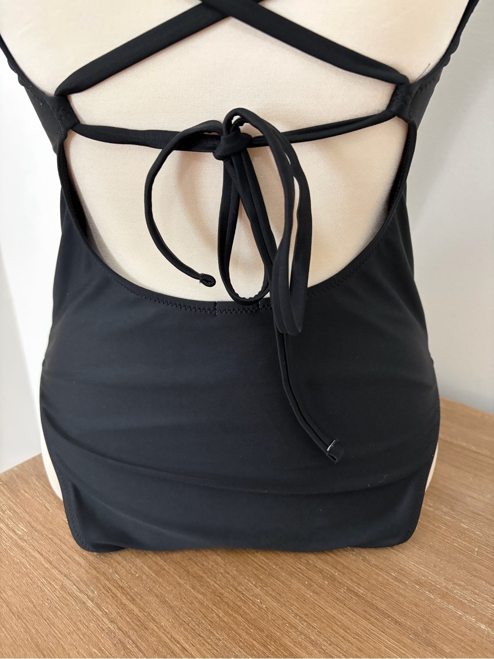 aerie Black Strappy Full Coverage V-Neck One-Piece Sz S Beachwear Vacation - Picture 8 of 9